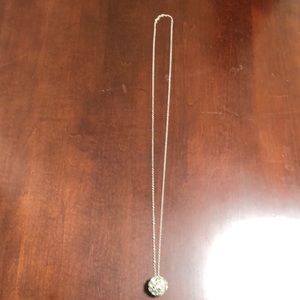 Long pendant necklace